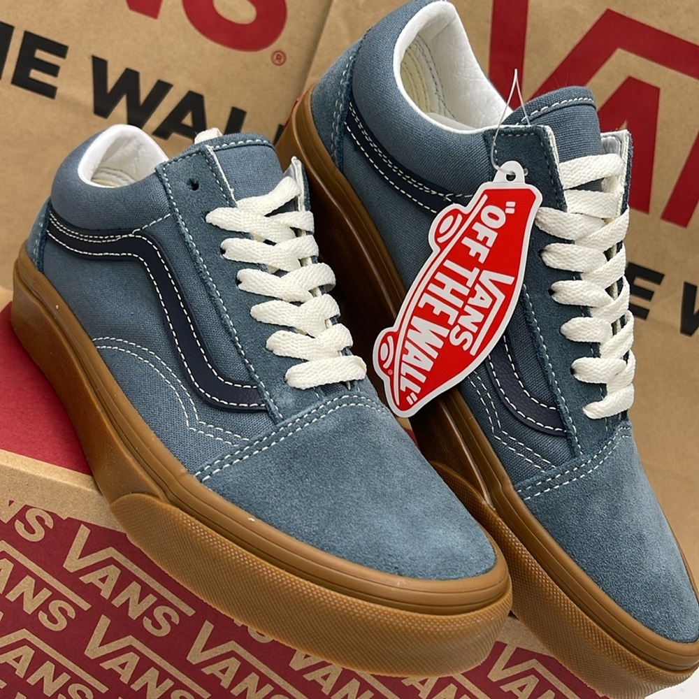 Vans WMNS Old Skool
Vintage Gum Stormy Weather
VN0A5KRSRV2 Sneakers - Picture 6 of 16